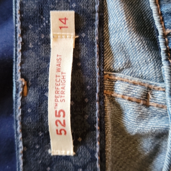 classic Levi's - Picture 2 of 6